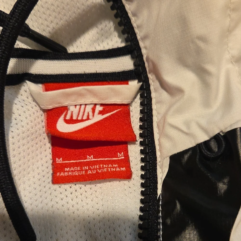 Nike White and Black Windbreaker Jacket